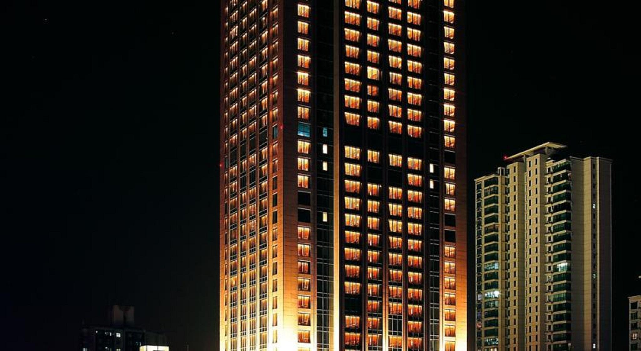 Wyndham Grand Plaza Royale Oriental Shanghai Exterior photo